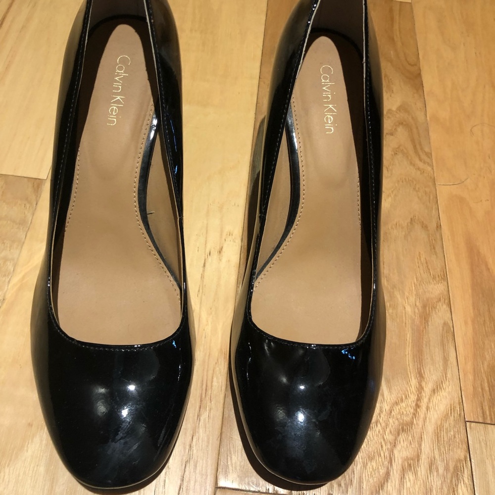Calvin Klein black patent leather pumps